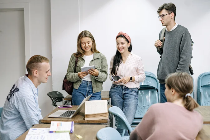Rethinking How We Teach Networking | Syliva Bonilla